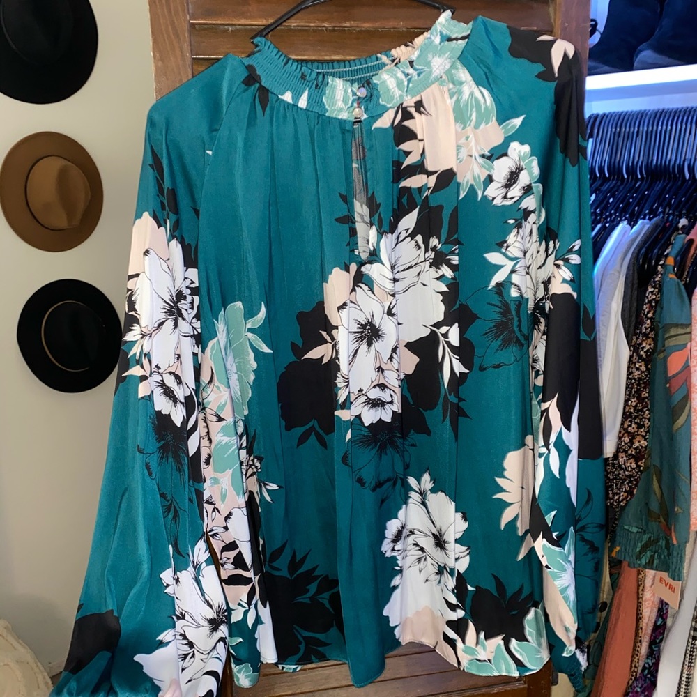 Jennifer Lopez Floral Top